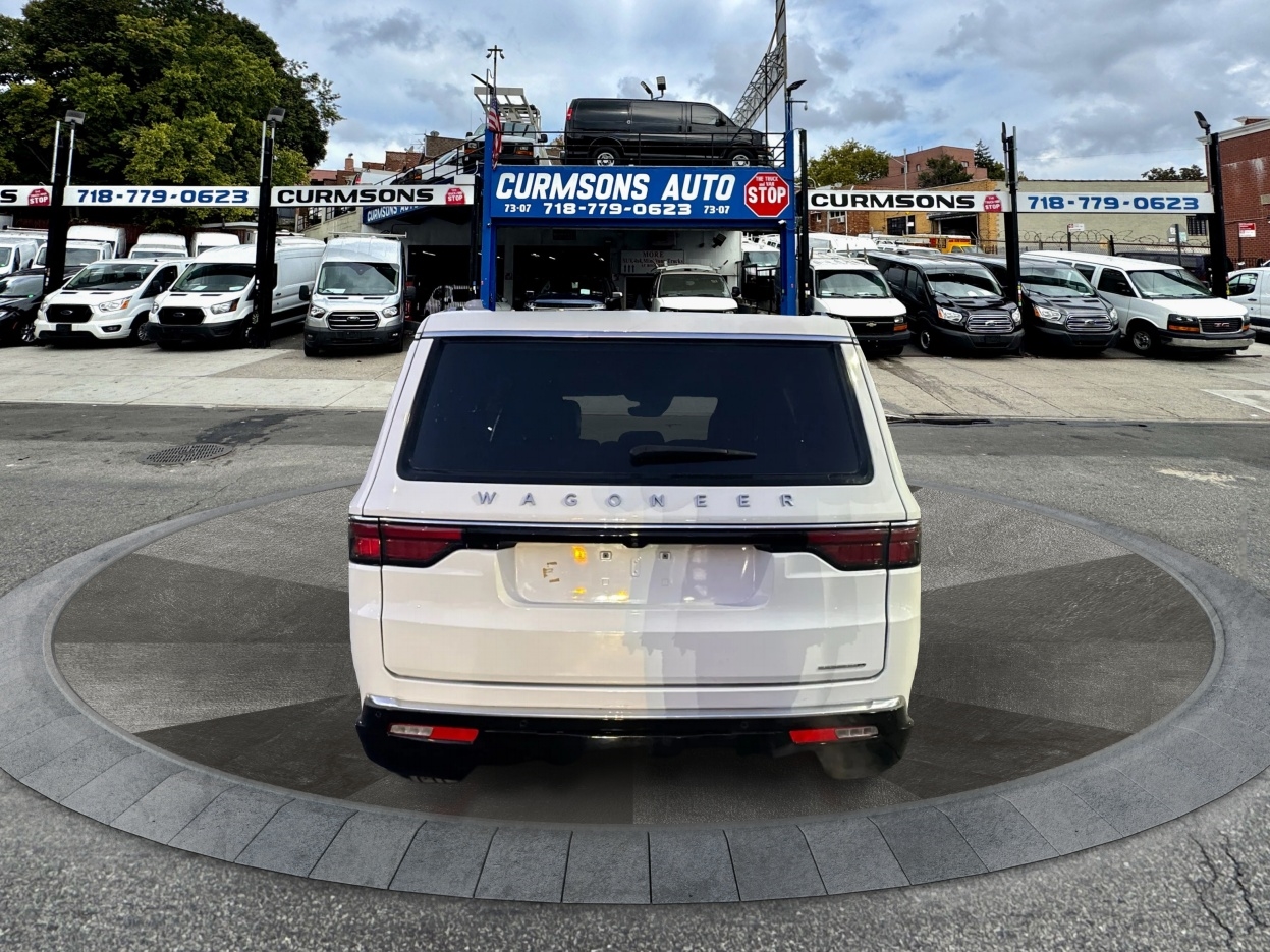 Jeep Wagoneer L Series II 4x2 *Ltd Avail* 2024