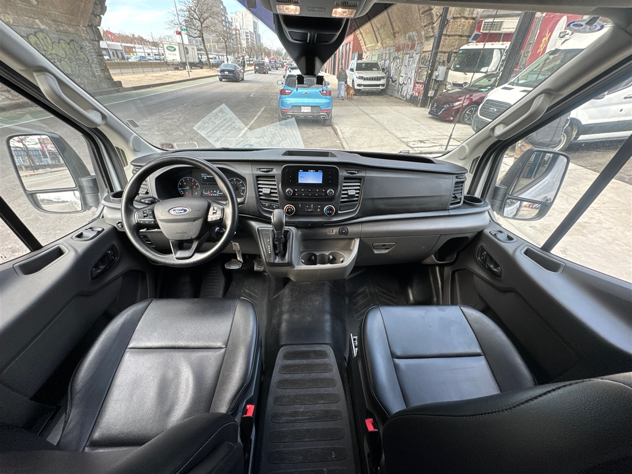 Ford Transit Cargo Van T-250 130" Med Rf 9070 GVWR RWD 2023