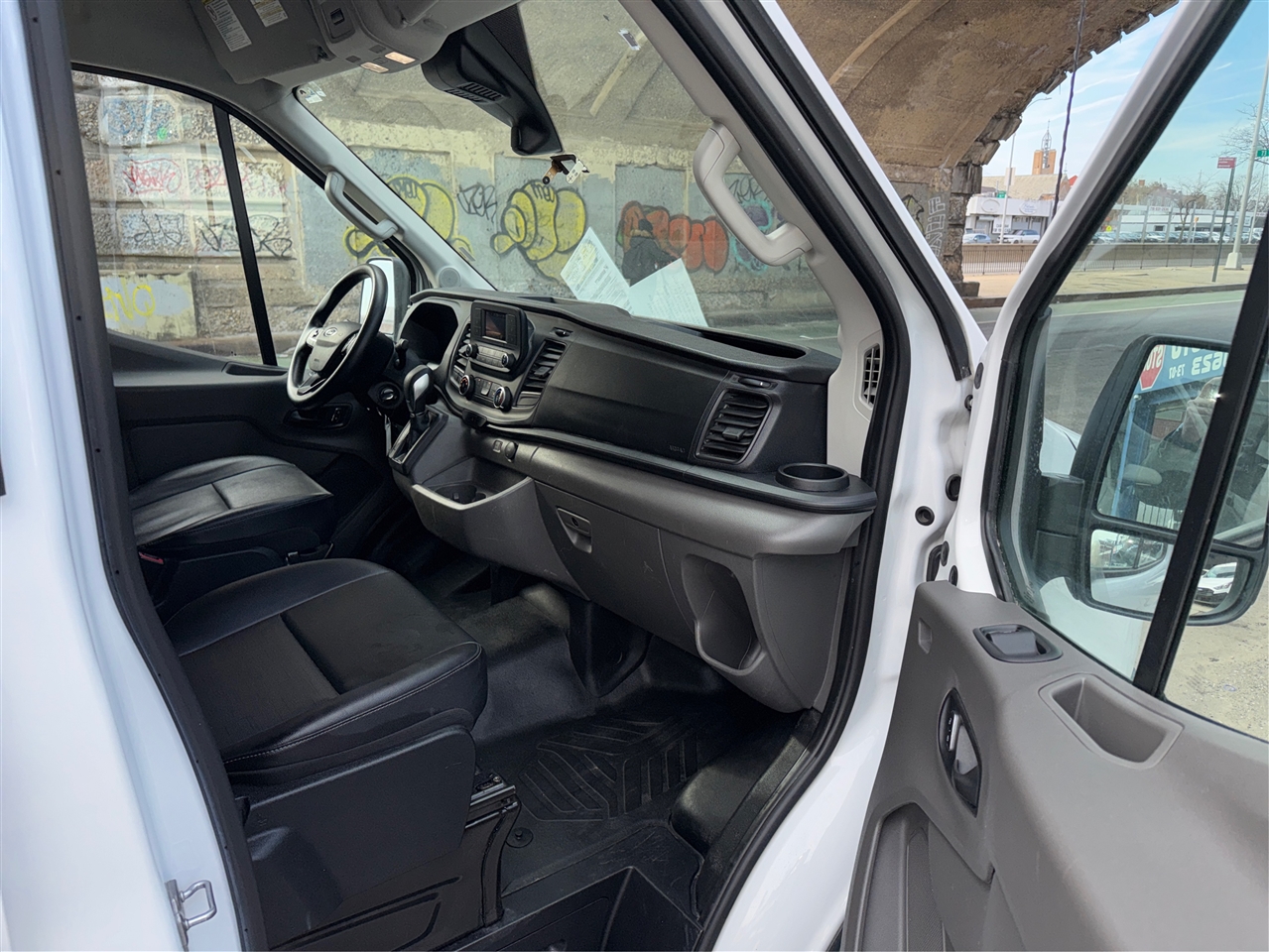 Ford Transit Cargo Van T-250 130" Med Rf 9070 GVWR RWD 2023