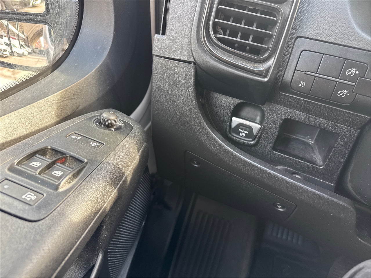 RAM ProMaster Cargo Van Tradesman 2500 High Roof 136" WB w/Pass Seat 2024