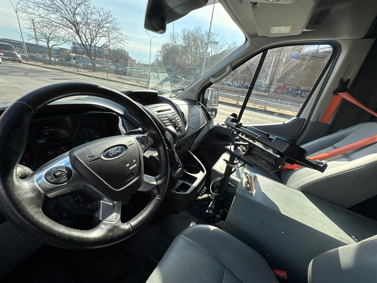 Ford Transit Van T-350 148" Med Rf 9500 GVWR Sliding RH Dr 2017