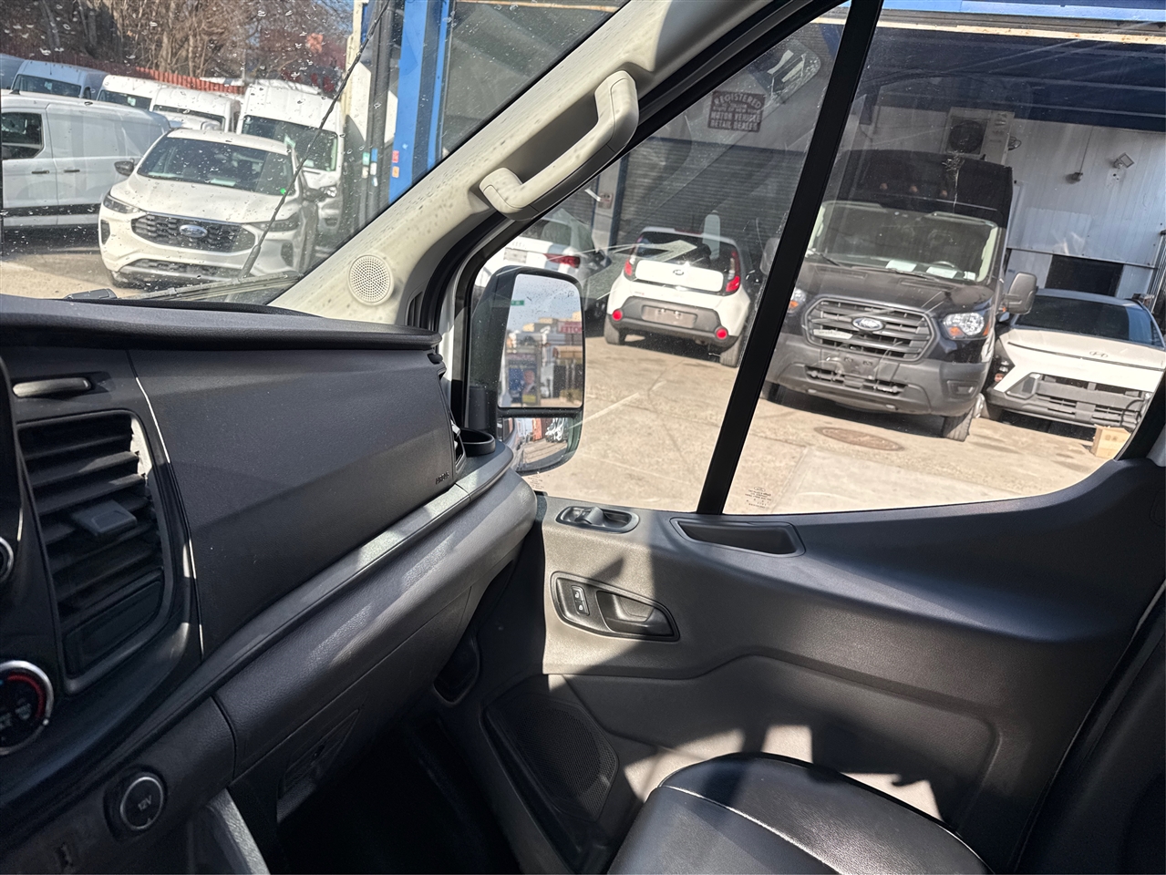 Ford Transit Cargo Van T-150 130" Med Rf 8670 GVWR RWD 2021