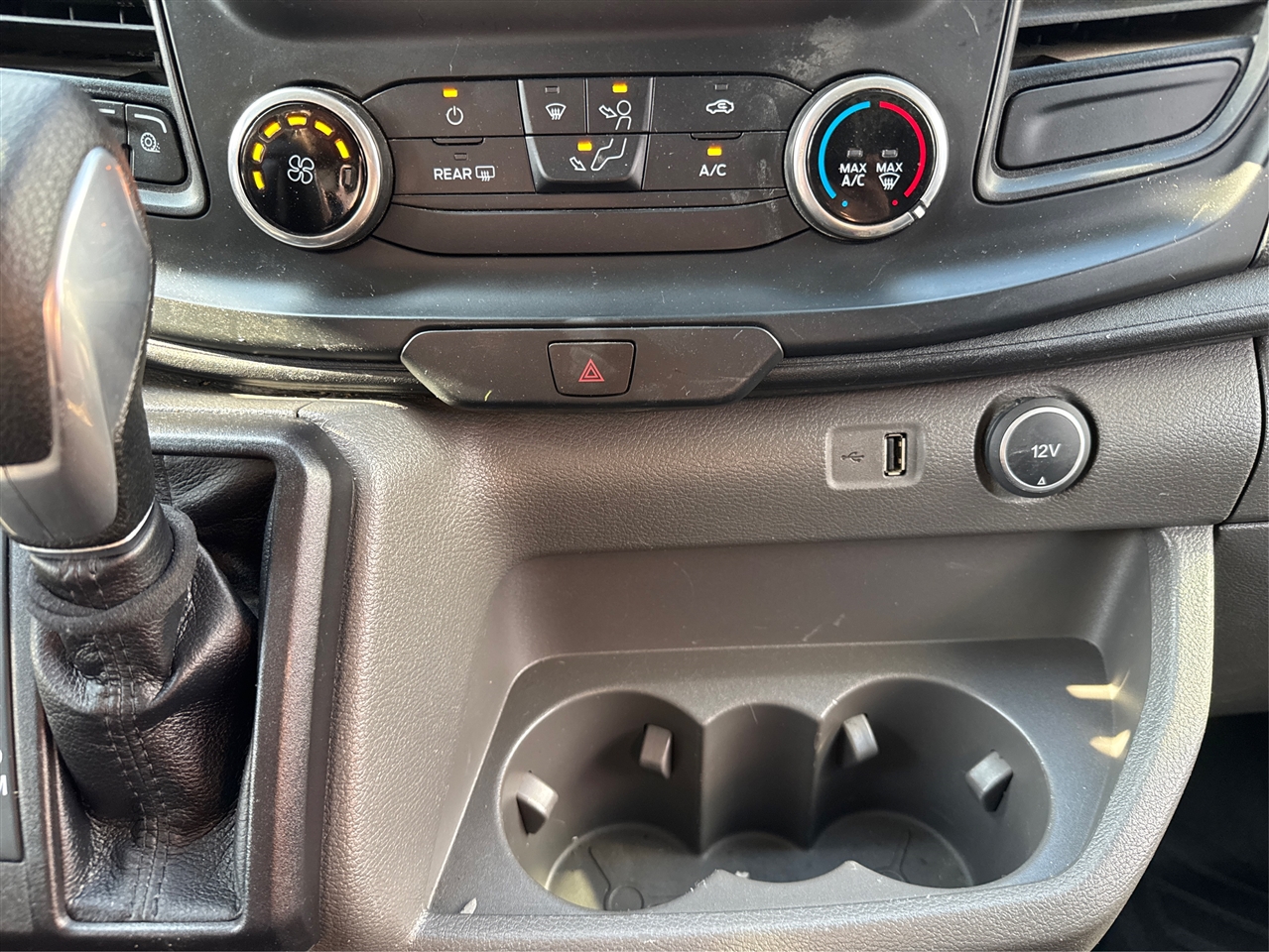 Ford Transit Cargo Van T-150 130" Med Rf 8670 GVWR RWD 2021