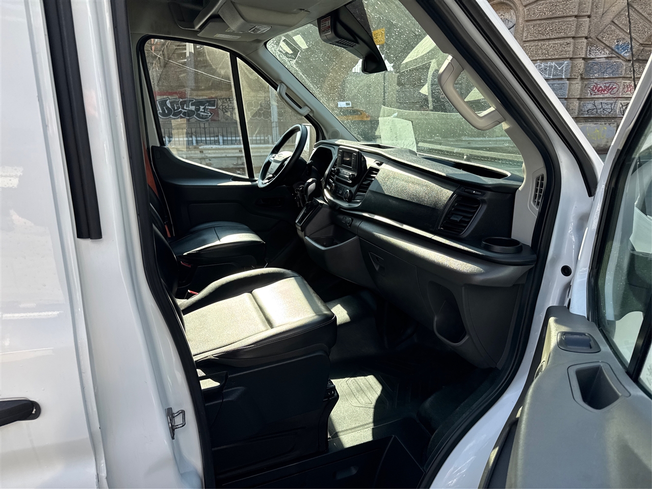 Ford Transit Cargo Van T-150 130" Med Rf 8670 GVWR RWD 2021