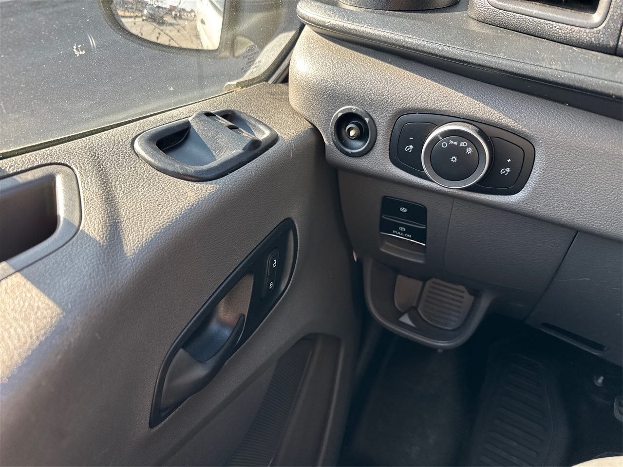 Ford Transit Cargo Van T-150 130" Med Rf 8670 GVWR RWD 2021