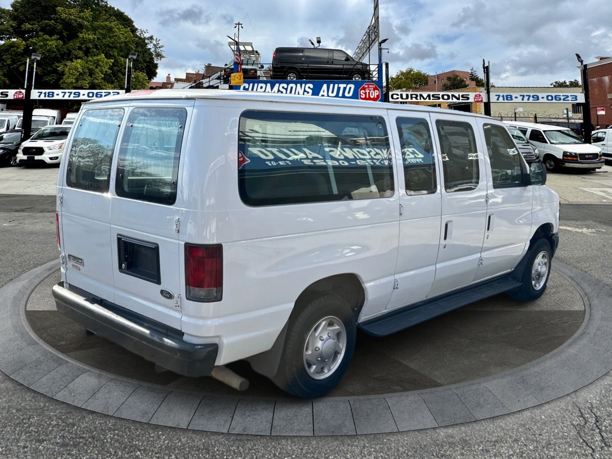 Ford Econoline Wagon E-150 XLT 2013