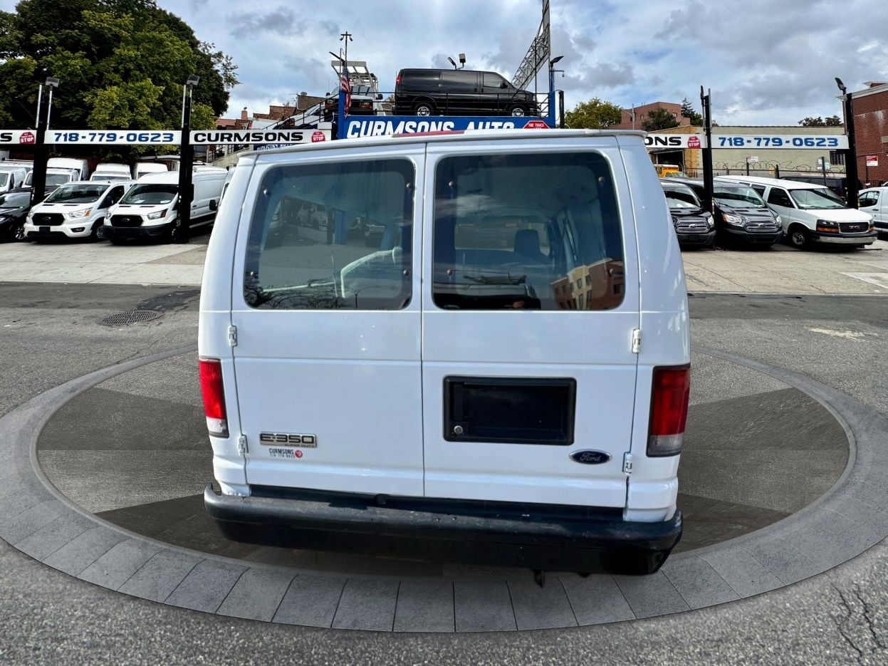 Ford Econoline Wagon E-150 XLT 2013
