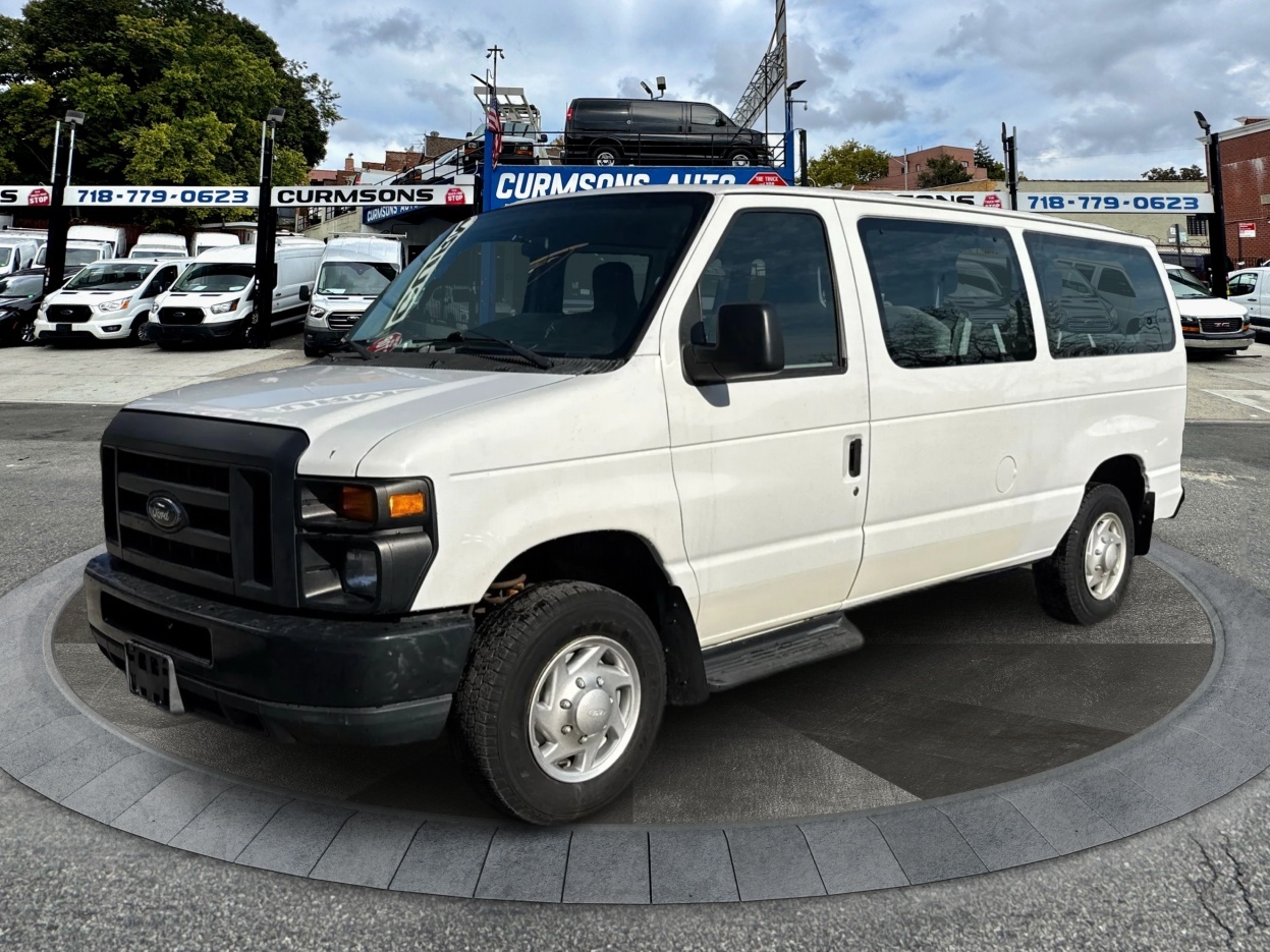Ford Econoline Wagon E-150 XLT 2013