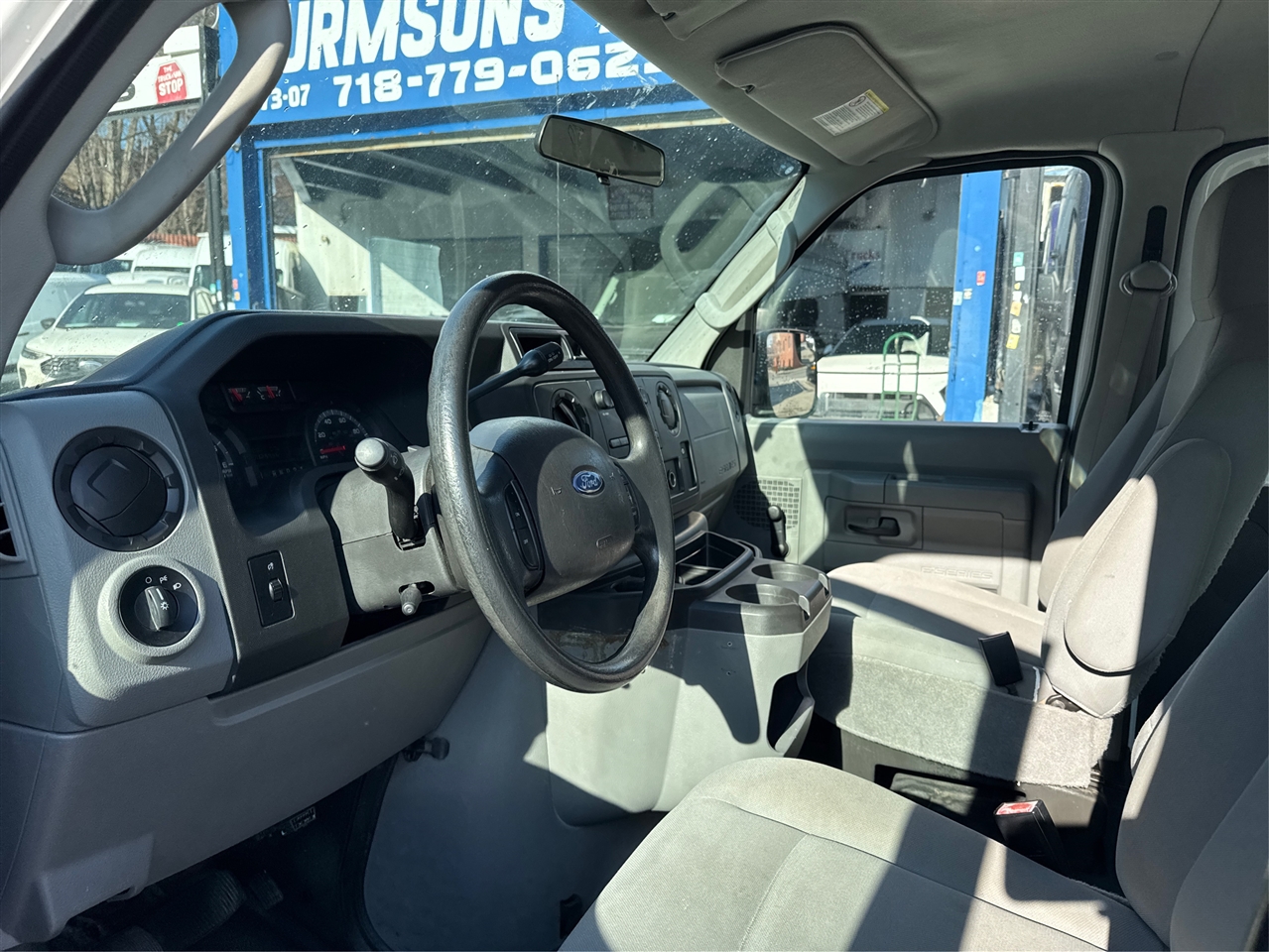 Ford Econoline Wagon E-150 XLT 2013