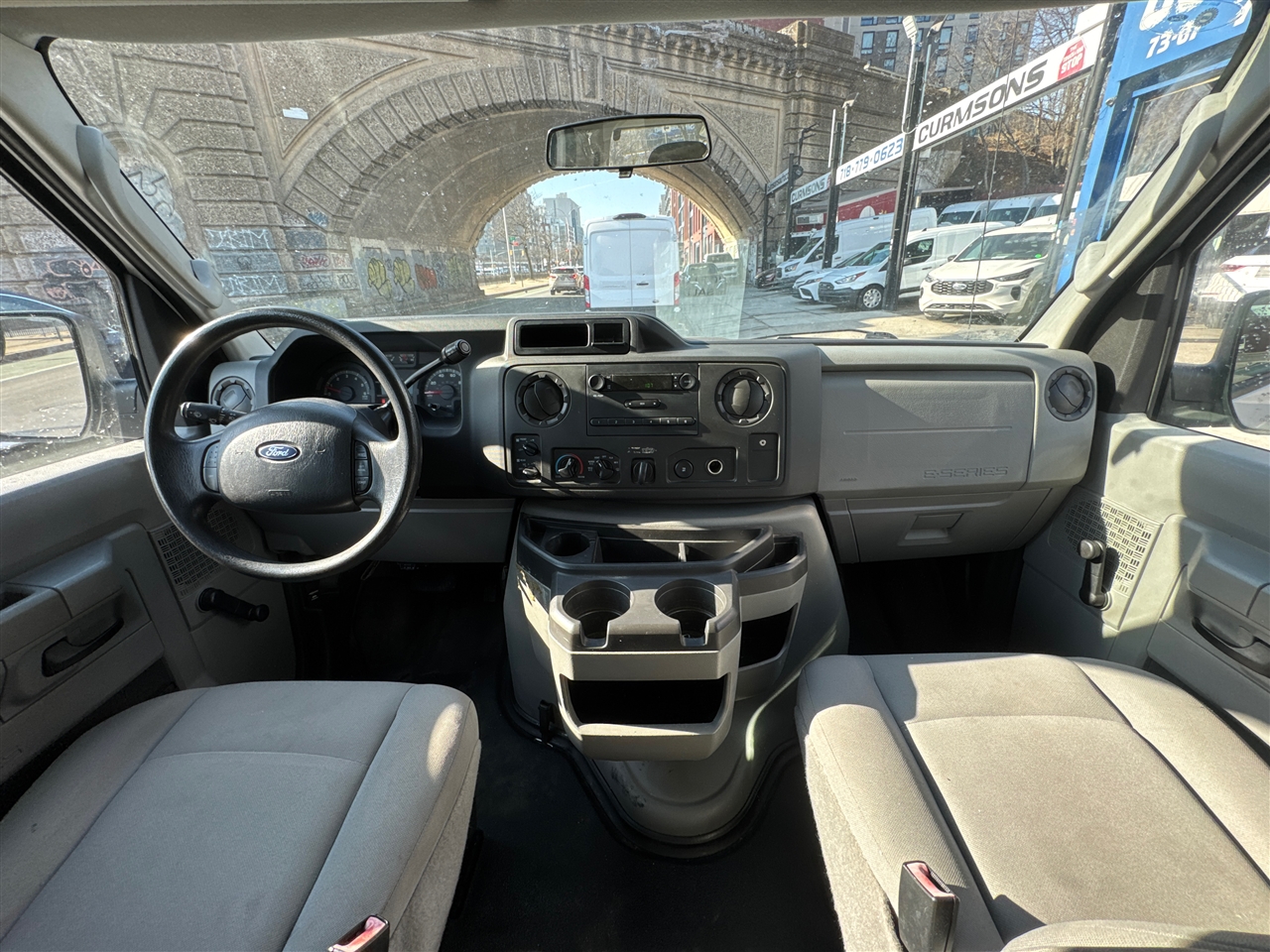 Ford Econoline Wagon E-150 XLT 2013