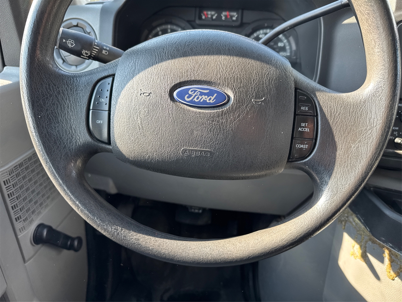 Ford Econoline Wagon E-150 XLT 2013