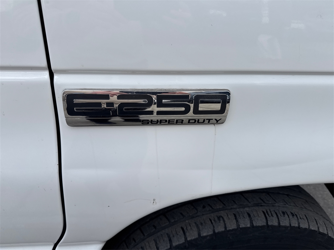 Ford Econoline Cargo Van E-250 Recreational 2007