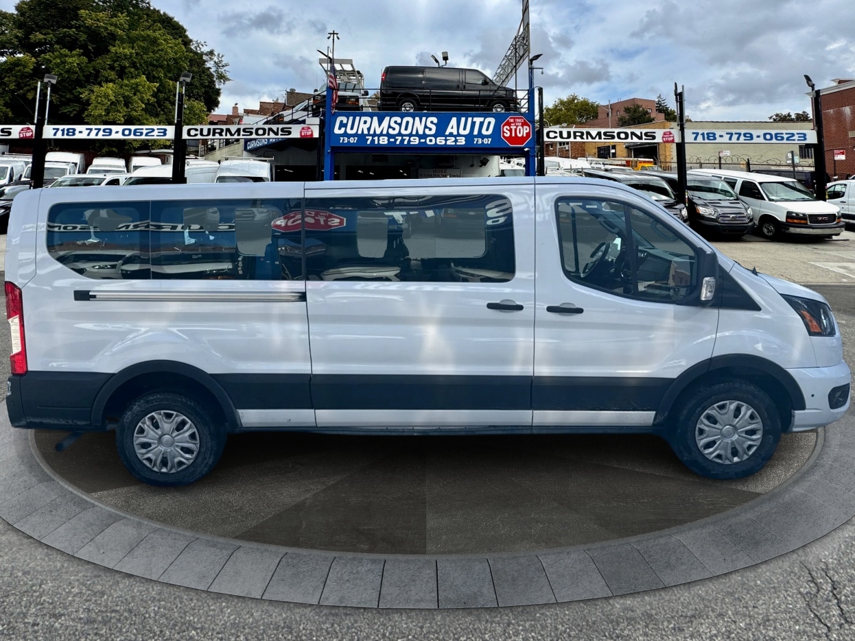 Ford Transit Passenger Wagon T-350 148" Low Roof XLT RWD 2025