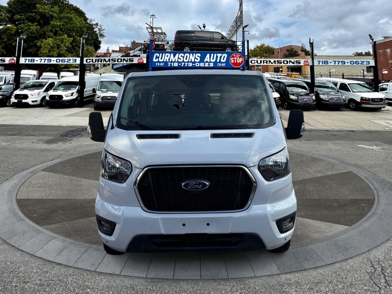 Ford Transit Passenger Wagon T-350 148" Low Roof XLT RWD 2025