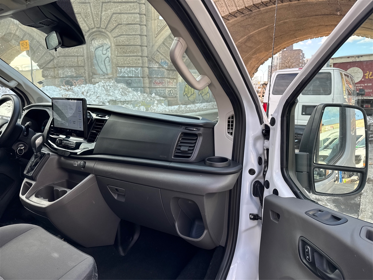 Ford Transit Passenger Wagon T-350 148" Low Roof XLT RWD 2025