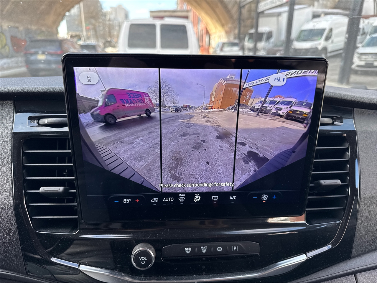 Ford Transit Passenger Wagon T-350 148" Low Roof XLT RWD 2025