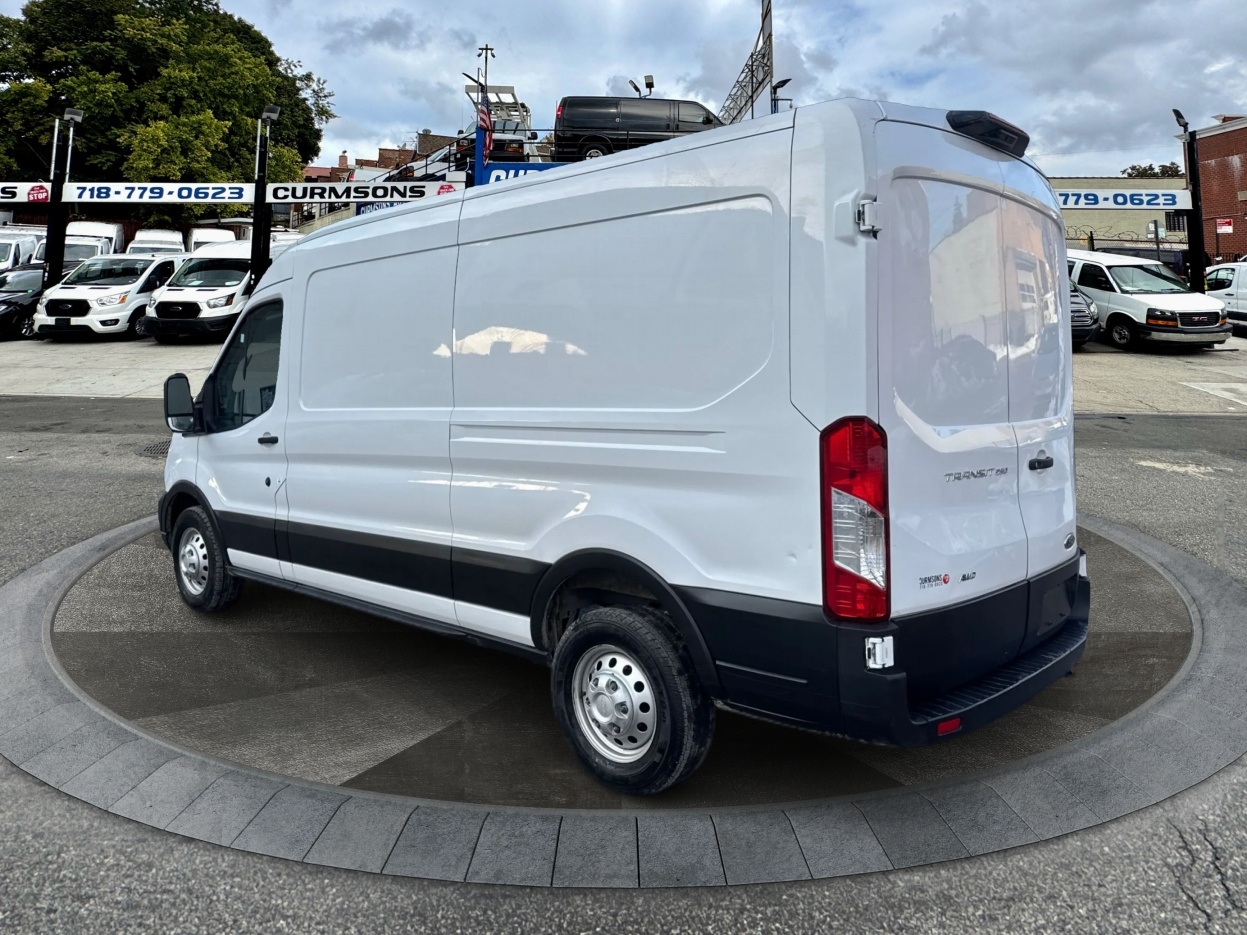 Ford Transit Cargo Van T-250 130" Med Rf 9070 GVWR AWD 2023
