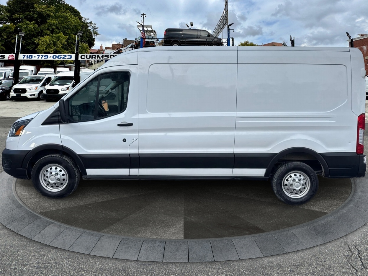 Ford Transit Cargo Van T-250 130" Med Rf 9070 GVWR AWD 2023
