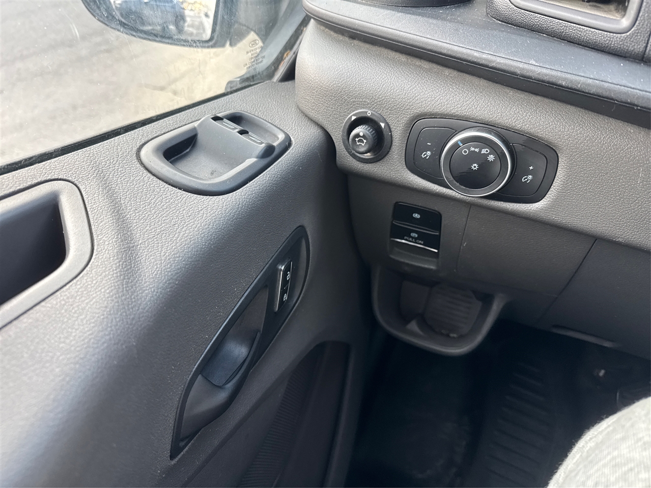 Ford Transit Cargo Van T-250 130" Med Rf 9070 GVWR AWD 2023