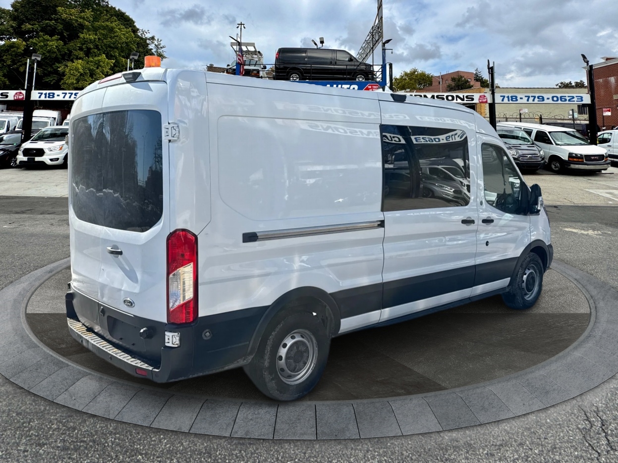 Ford Transit Van T-350 148" Med Rf 9500 GVWR Sliding RH Dr 2017