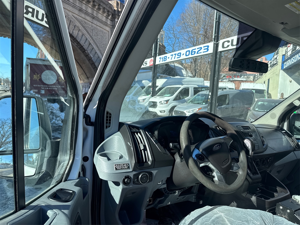 Ford Transit Van T-350 148" Med Rf 9500 GVWR Sliding RH Dr 2017