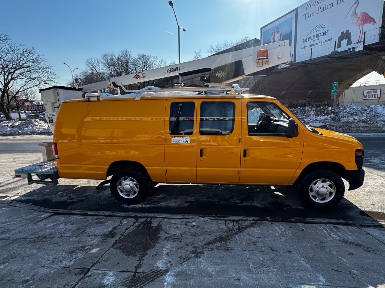 Ford Econoline Cargo Van E-350 Super Duty Ext Recreational 2014