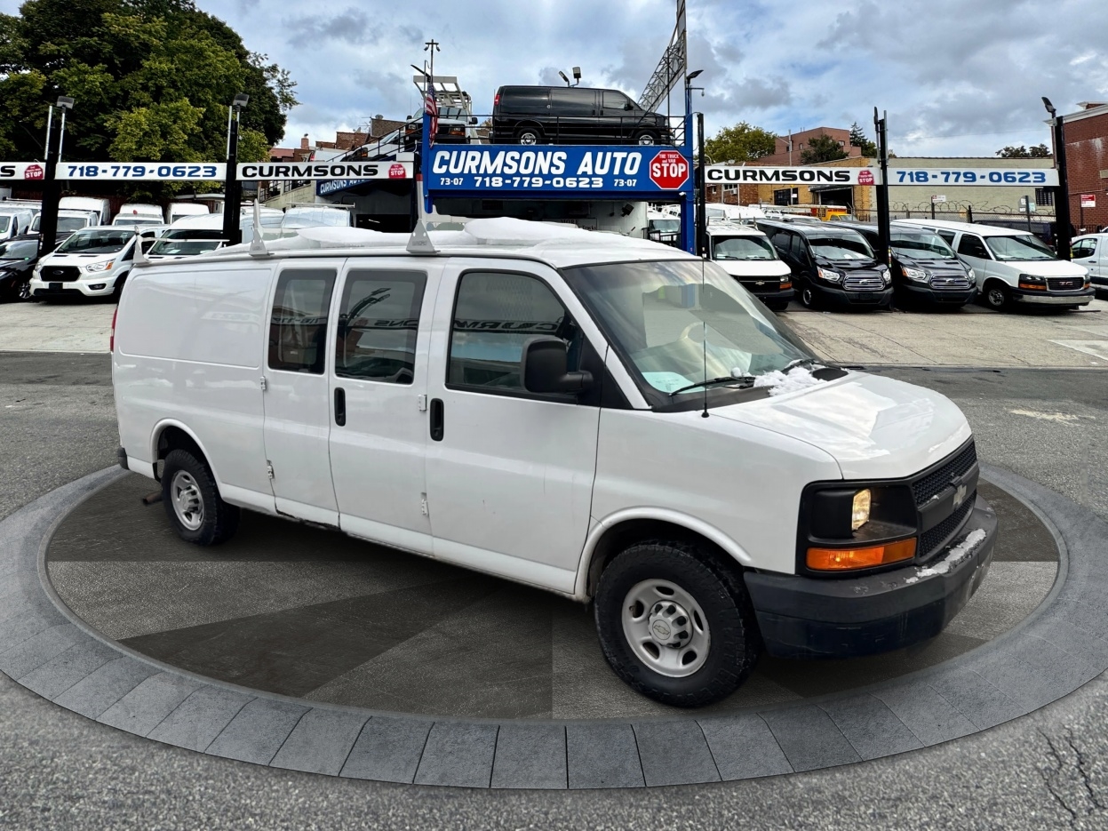 2009 Chevrolet Express Cargo Van RWD 3500 155"