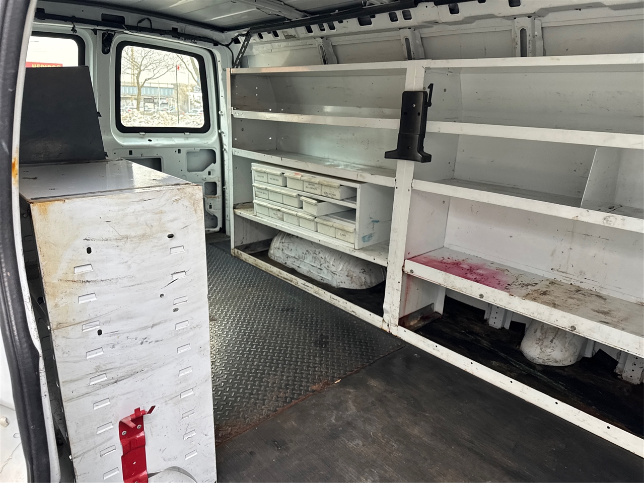 Chevrolet Express Cargo Van RWD 3500 155" 2009