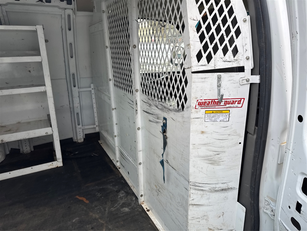 Chevrolet Express Cargo Van RWD 3500 155" 2009