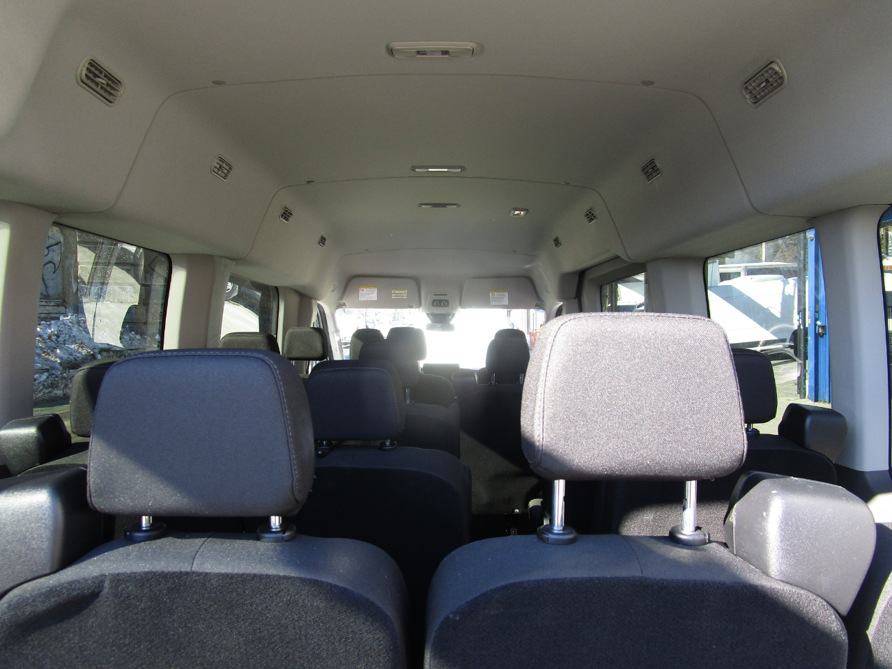 Ford Transit Passenger Wagon T-350 148" Med Roof XLT RWD 2026