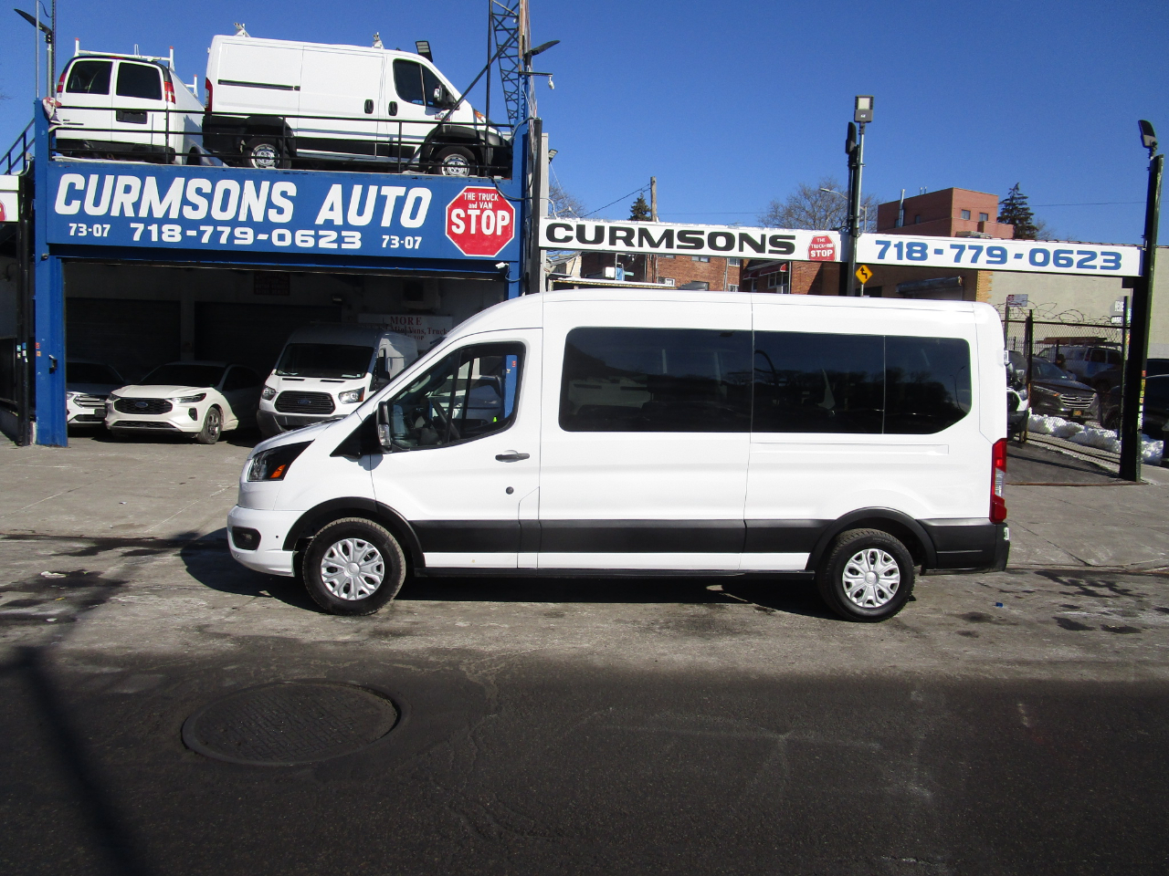 Ford Transit Passenger Wagon T-350 148" Med Roof XLT RWD 2026