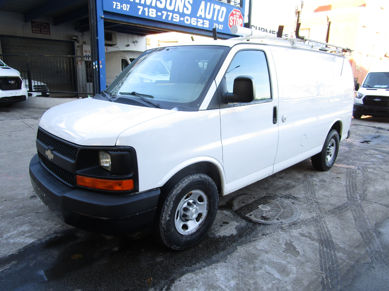 2011 Chevrolet Express Cargo Van RWD 2500 135"