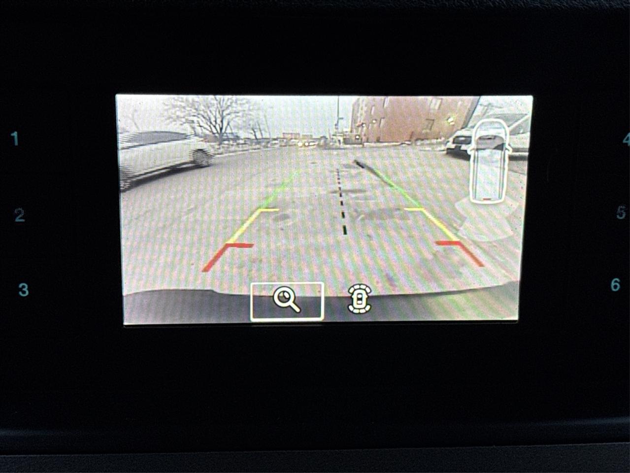 Ford Transit Connect Van XL LWB w/Rear Symmetrical Doors 2021