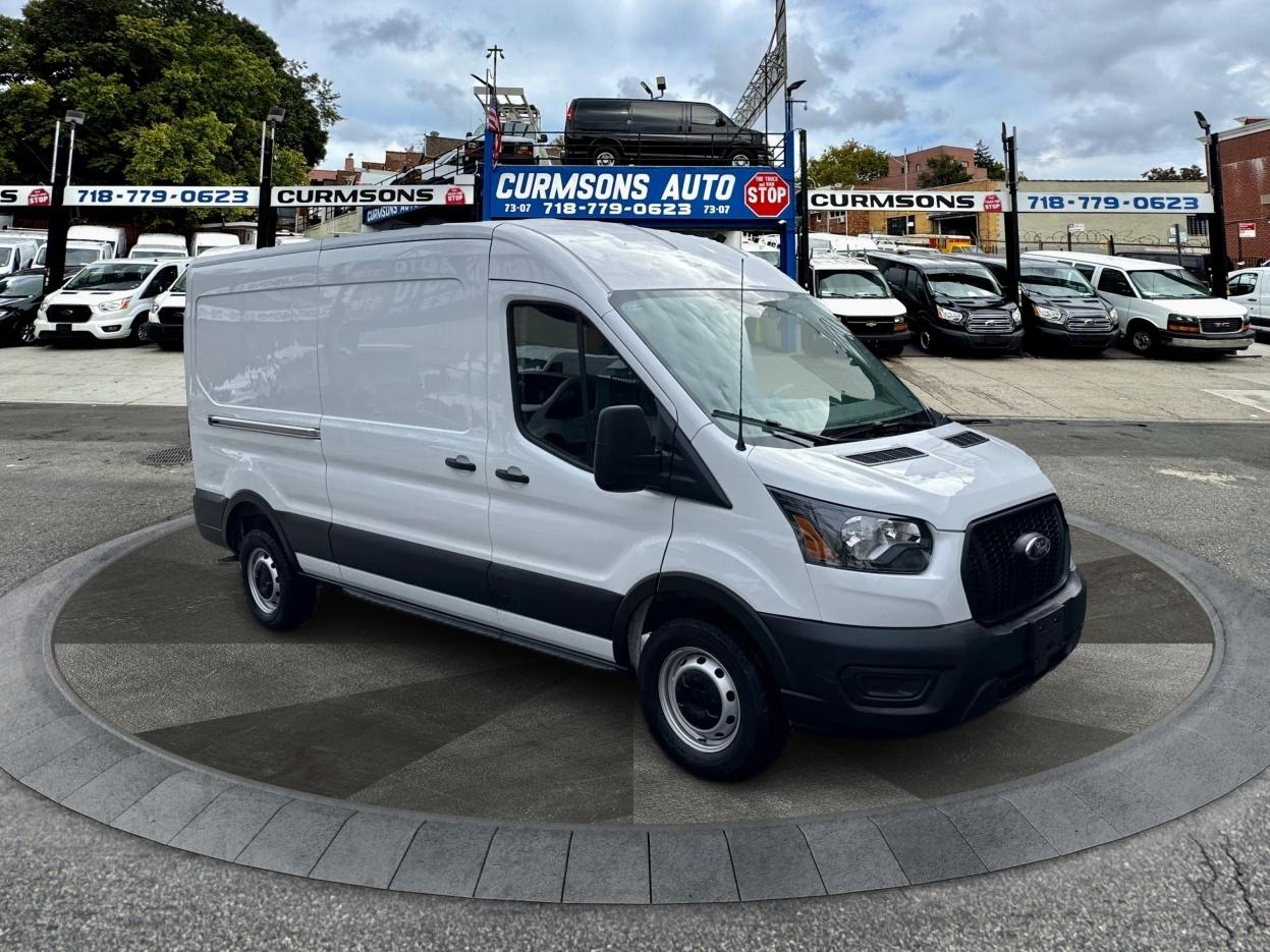 Ford Transit Cargo Van T-250 148" Med Rf 9070 GVWR RWD 2025