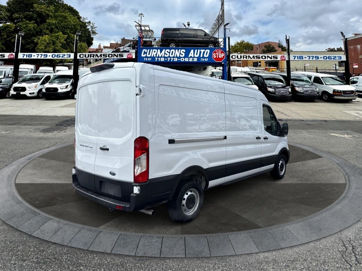 Ford Transit Cargo Van T-250 148" Med Rf 9070 GVWR RWD 2025