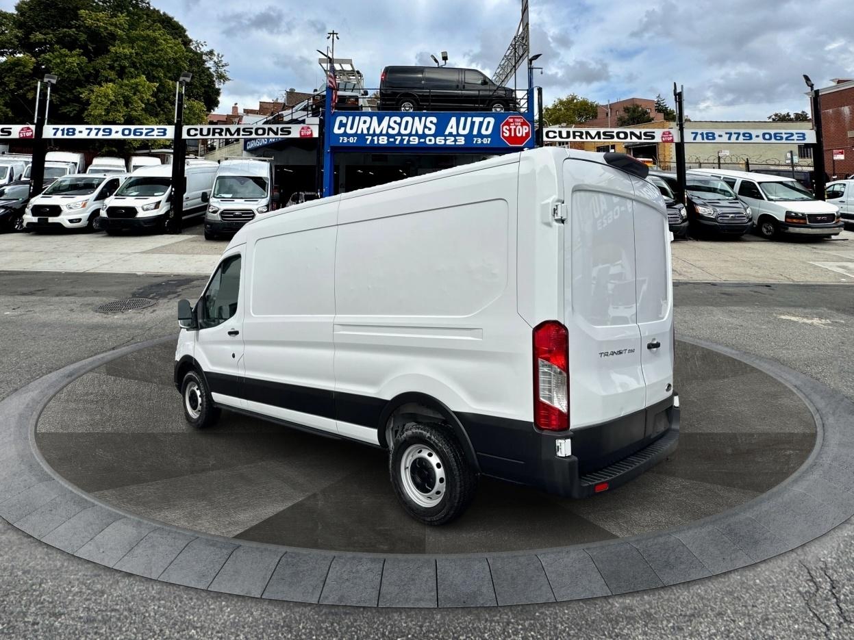 Ford Transit Cargo Van T-250 148" Med Rf 9070 GVWR RWD 2025