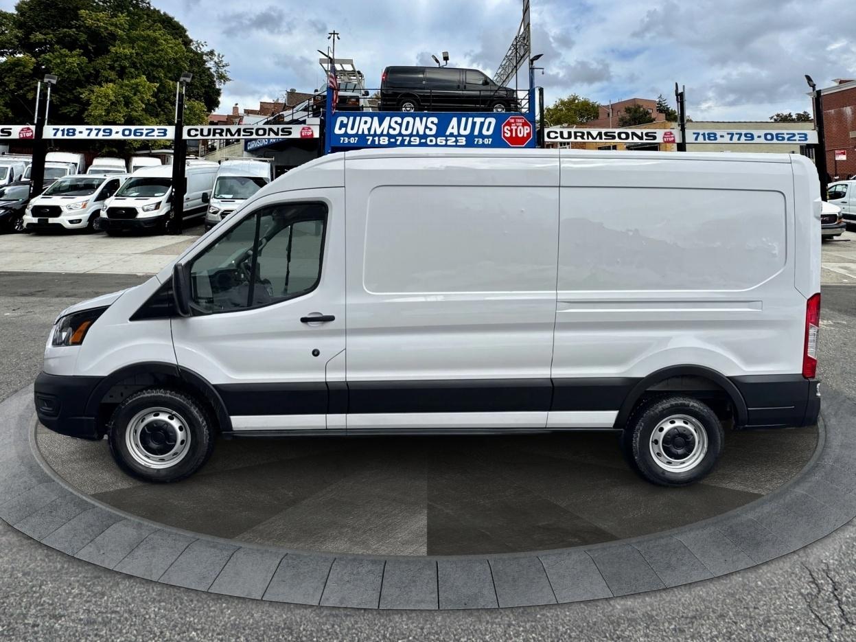 Ford Transit Cargo Van T-250 148" Med Rf 9070 GVWR RWD 2025