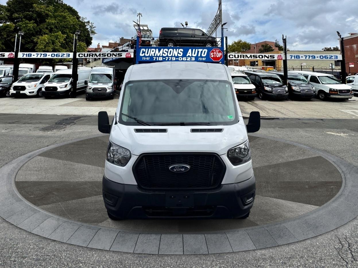 Ford Transit Cargo Van T-250 148" Med Rf 9070 GVWR RWD 2025