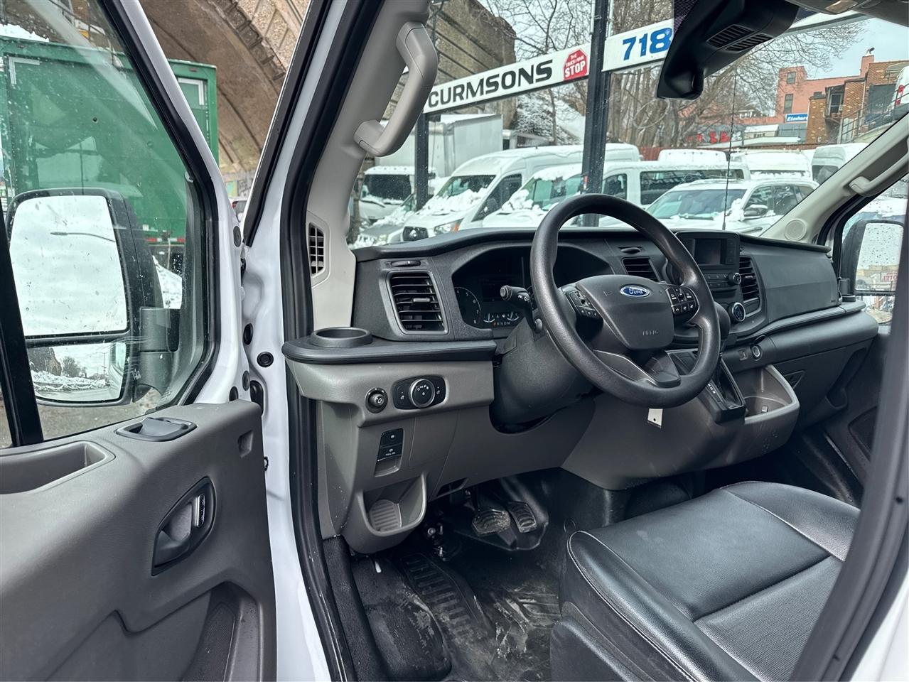 Ford Transit Cargo Van T-250 148" Med Rf 9070 GVWR RWD 2025