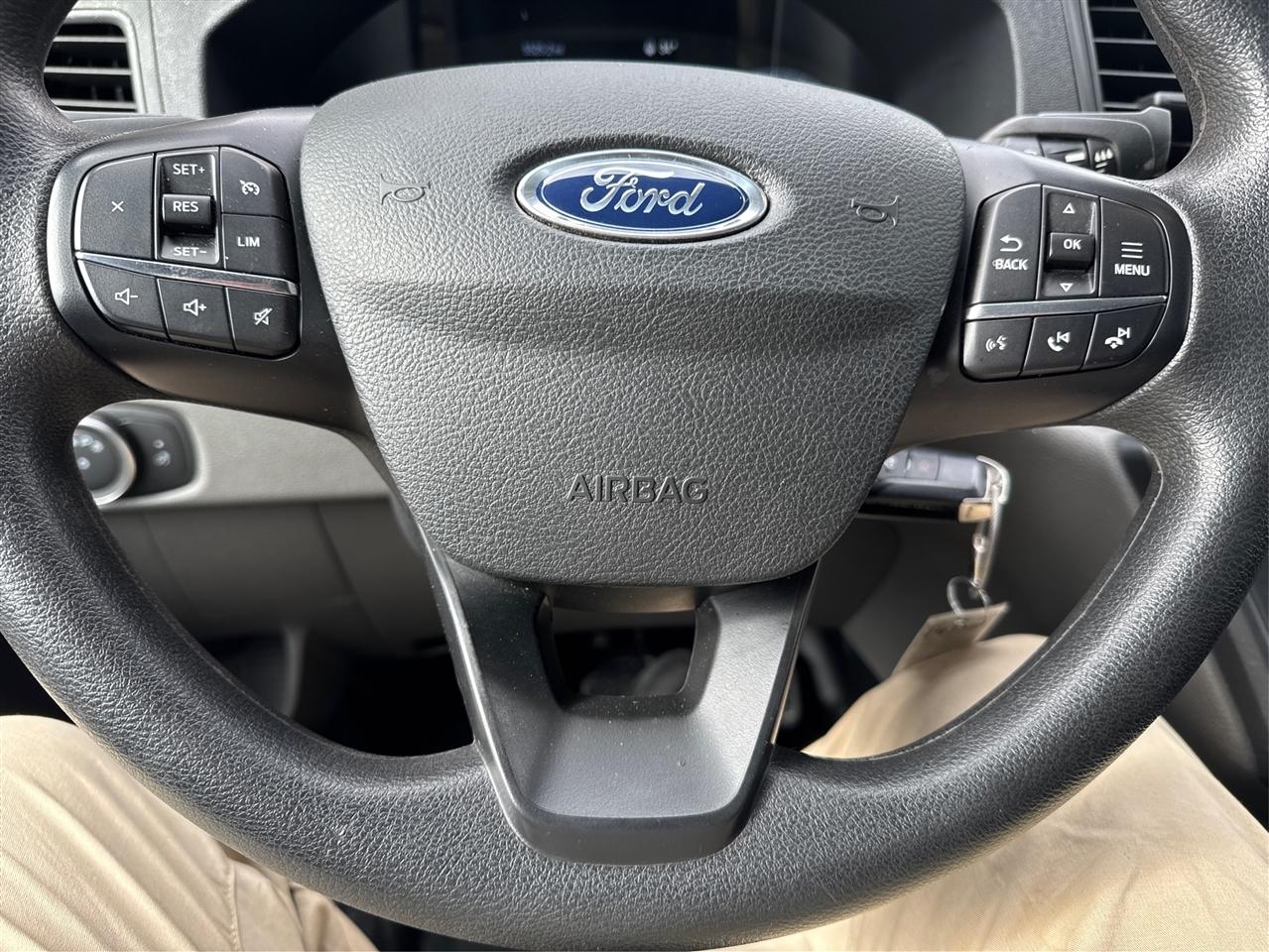 Ford Transit Cargo Van T-250 148" Med Rf 9070 GVWR RWD 2025