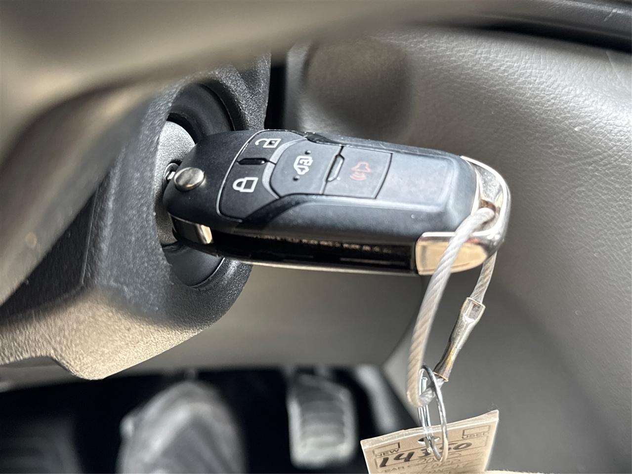 Ford Transit Cargo Van T-250 148" Med Rf 9070 GVWR RWD 2025