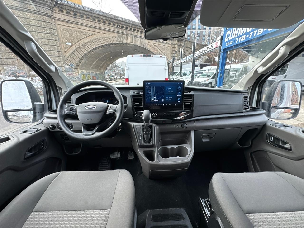 Ford Transit Passenger Wagon T-350 148" Low Roof XLT RWD 2025