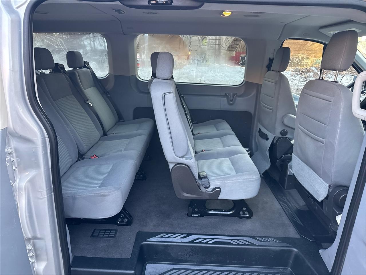 Ford Transit Wagon T-150 130" Low Roof XLT Swing-Out RH Dr 2017