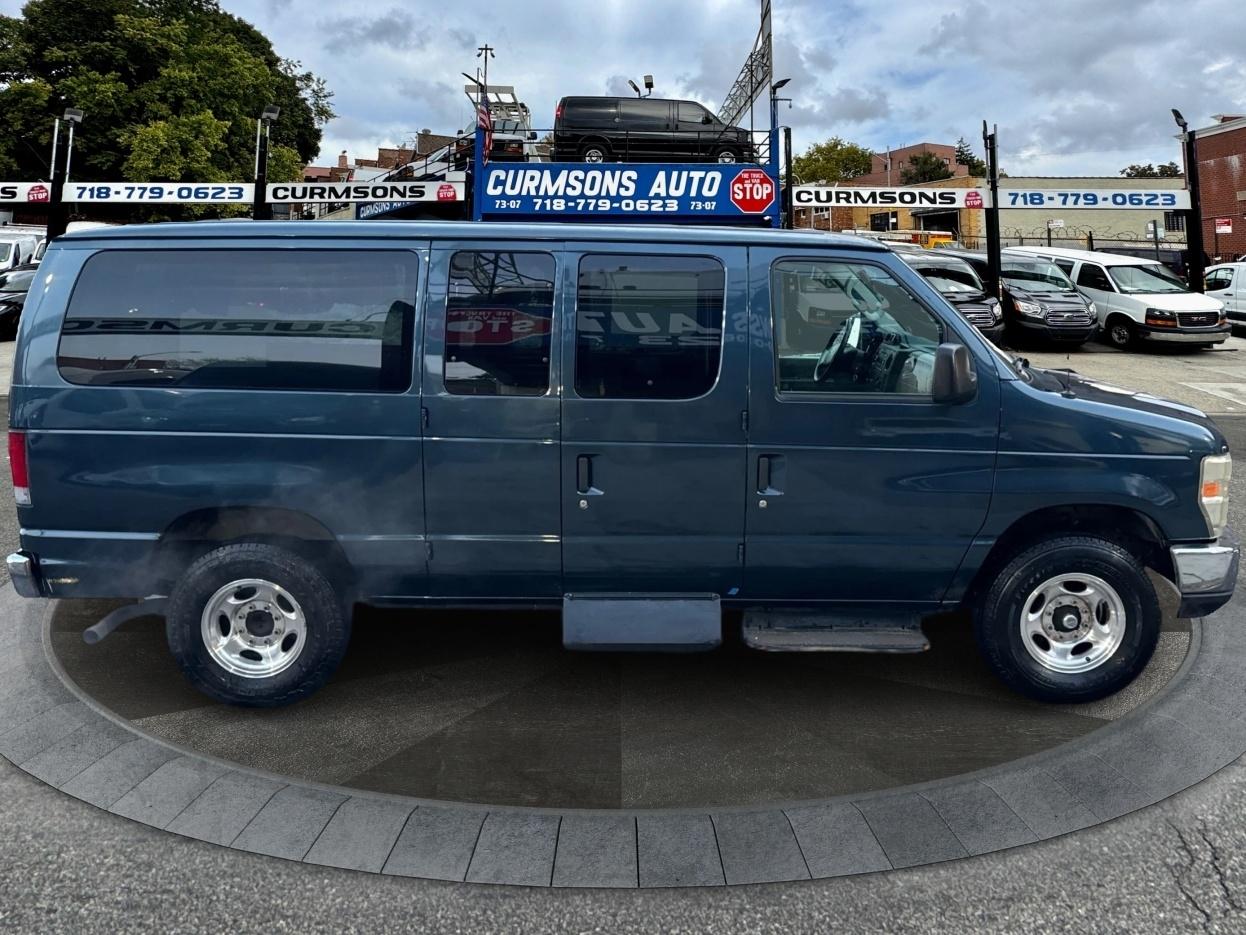 Ford Econoline Cargo Van E-250 2014
