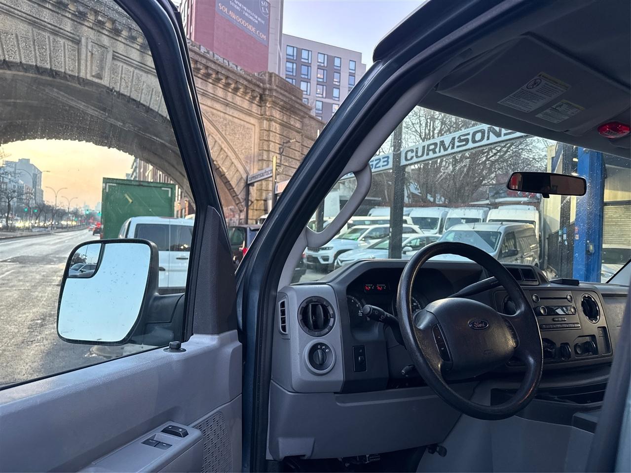 Ford Econoline Cargo Van E-250 2014