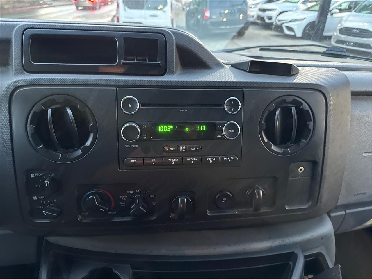 Ford Econoline Cargo Van E-250 2014