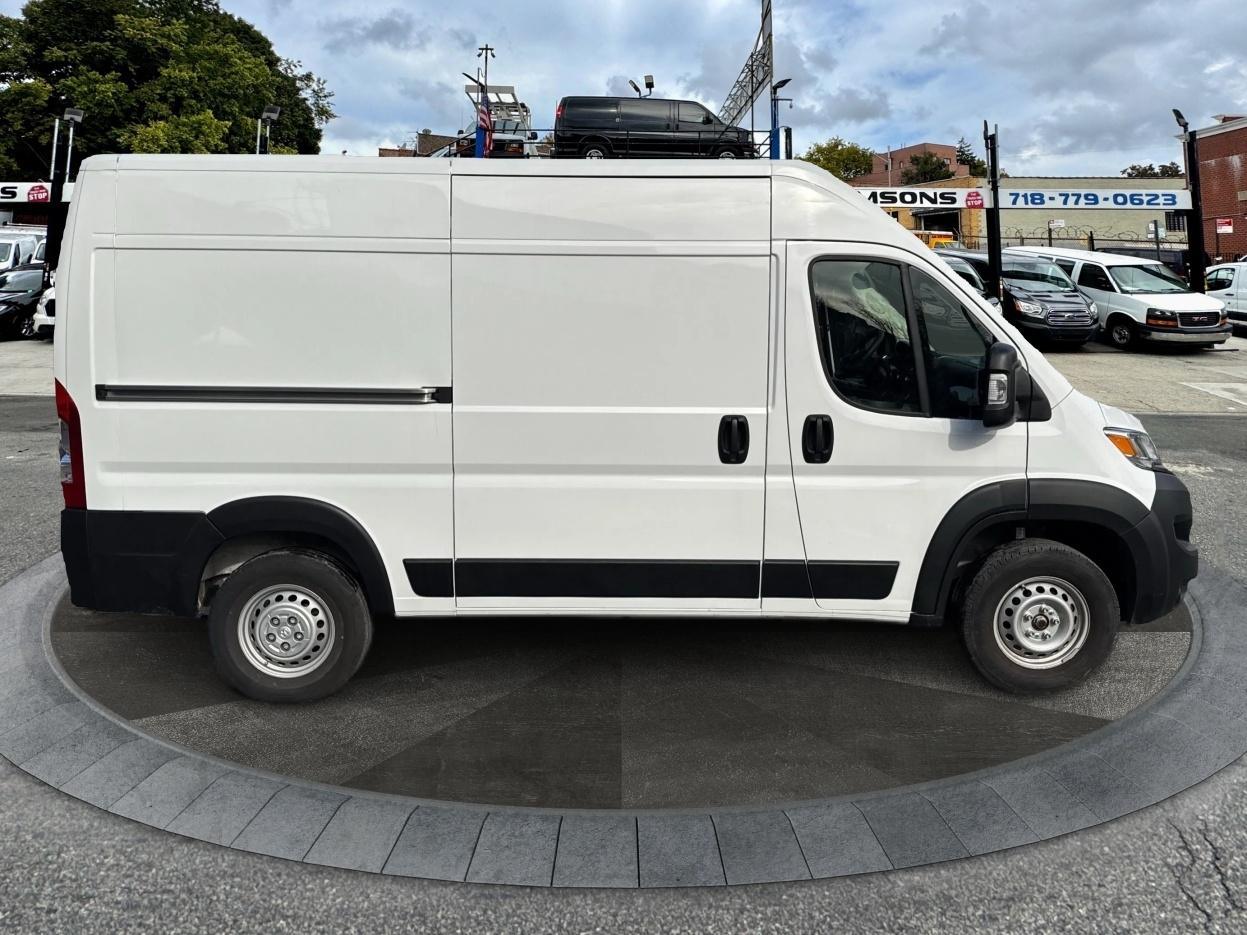 RAM ProMaster Cargo Van Tradesman 2500 High Roof 136" WB w/Pass Seat 2024