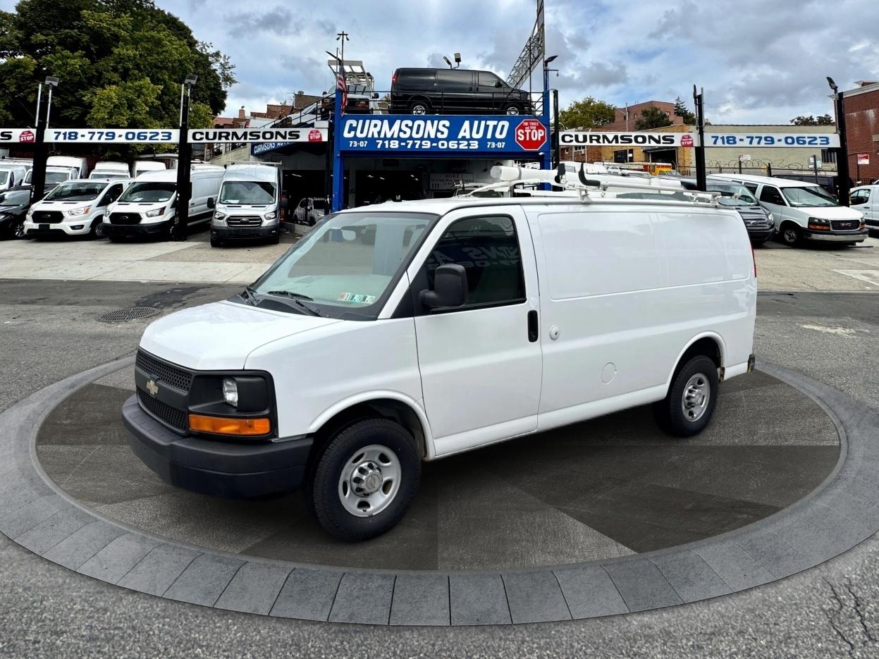 Chevrolet Express Cargo Van RWD 2500 135" 2011
