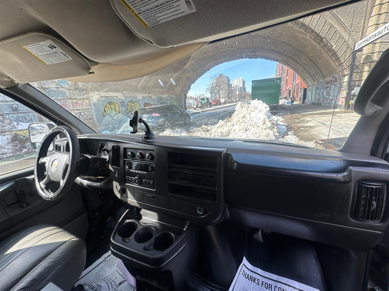 Chevrolet Express Cargo Van RWD 1500 135" 2010