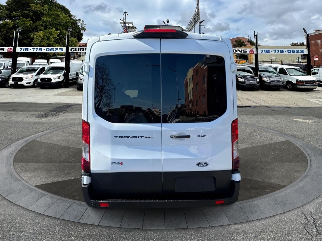 Ford Transit Passenger Wagon T-350 148" Med Roof XLT RWD 2026